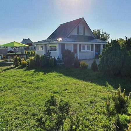 Villa Wolnostojacy Dom Na Duzym Prywatnym Terenie Lubin  Esterno foto